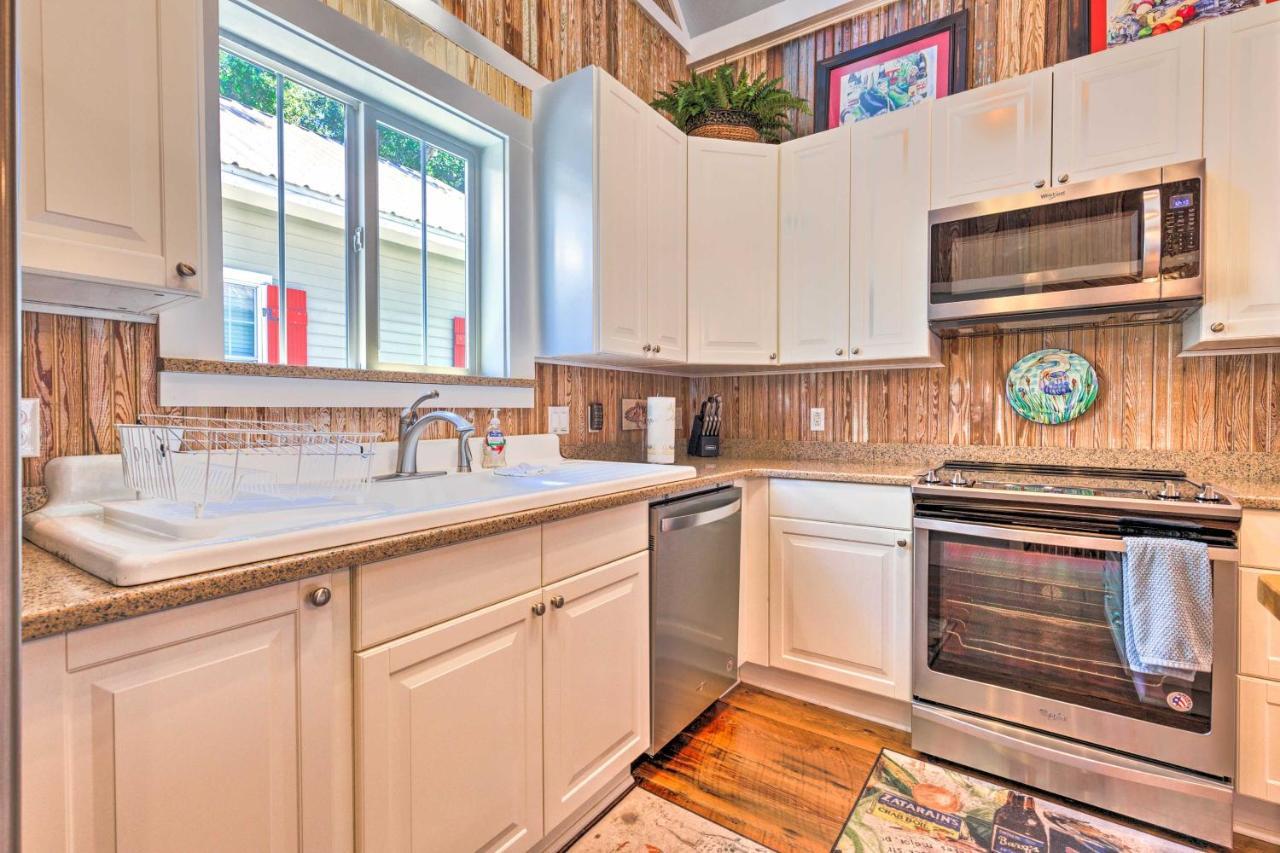 Cottage With Porch - 3 Min Walk To Bay St Louis Bay St. Louis المظهر الخارجي الصورة