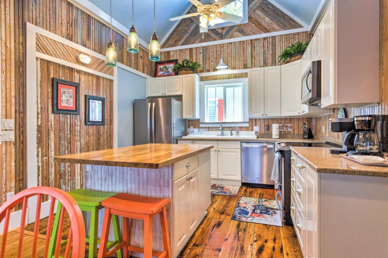 Cottage With Porch - 3 Min Walk To Bay St Louis Bay St. Louis المظهر الخارجي الصورة