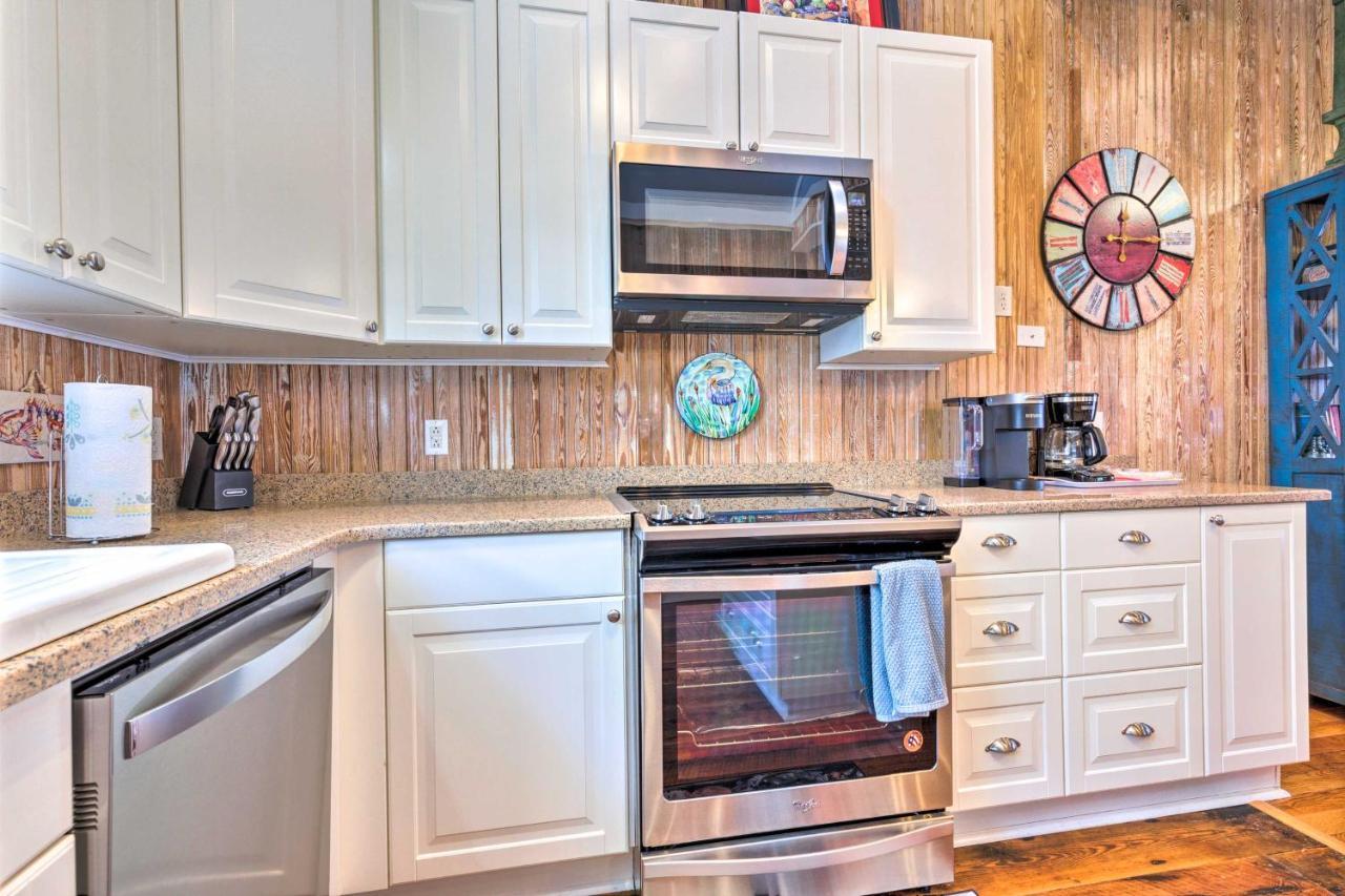 Cottage With Porch - 3 Min Walk To Bay St Louis Bay St. Louis المظهر الخارجي الصورة